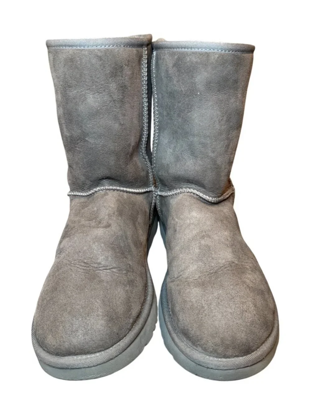 UGG Classic Short II Boots Women's 10 Gray Suede Sheepskin Winter Boots EUC